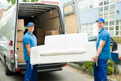 Edgware Removals team carrying out a safe and organised move