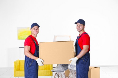 Storage boxes and packing supplies for Edgware moves